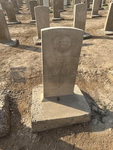 BAGHDAD (NORTH GATE) WAR CEMETERY - FARR, R